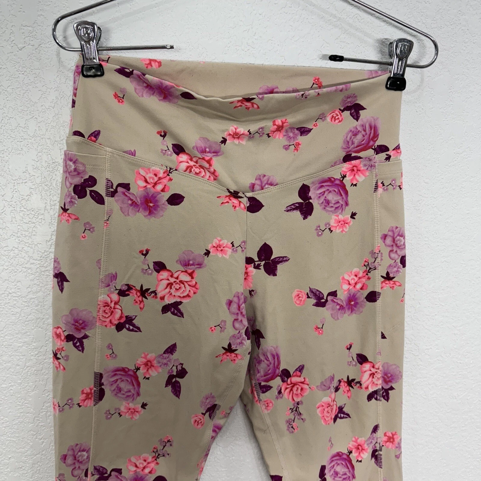victoria-secret-vs ultimate floral pocketed athletic leggings