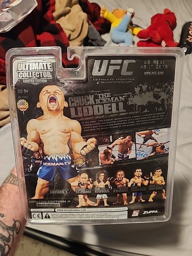 Round 5 UFC Ultimate Collector Edizione Limitata Serie 1 Chuck Liddell #2093/3000 - Foto 2 di 5