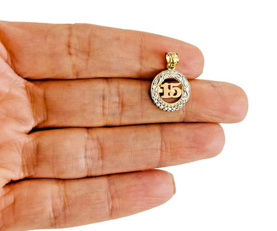 14K massiv Gold Quinceañera Anhänger - 12mm klein 14K Gold süß 15 Pendant - PT1884