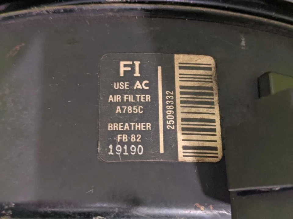 90 91 CUTLASS CALAIS 2.5L AIR CLEANER OEM 3890-10 Foto 4 de 4