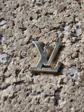 Discret Pin's Luxe Maroquinerie Sac Louis Vuitton Cup LV Rare