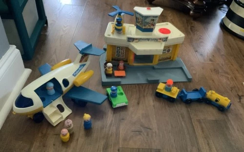 Vintage Fisher Price Little People Play Family Jetport~Almost Complete!