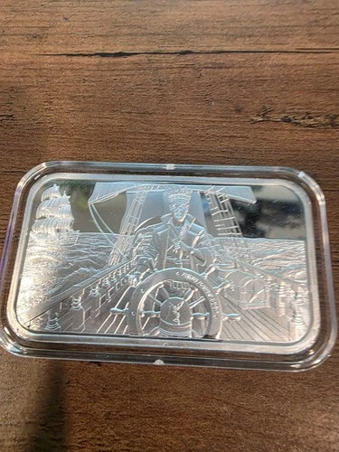 peace love and hayleybug 1 oz silver bar in capsule