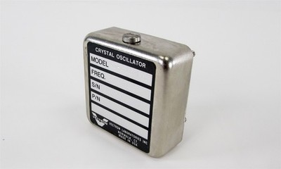 NEW - Vectron Laboratories CO-252A17JW Crystal Oscillator - 270 KHz