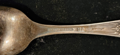 Vintage Heritage 1847 Rogers Bros Bon Bon Spoon Piercing (RARE) Silver Plate 6" - Picture 4 of 5