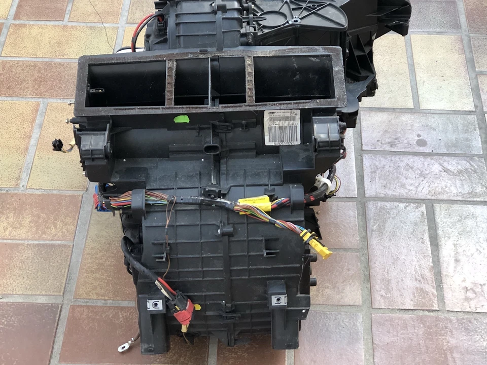 Citroen C5 2.2 HDI Heizungskasten Heizung Klimakasten Geblesekasten 96326397ZK - Bild 4 von 4