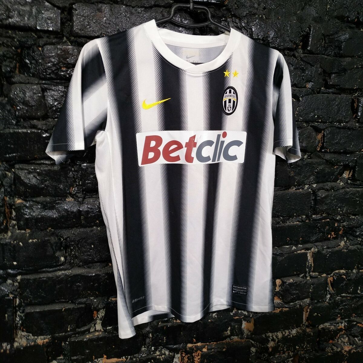 Juventus Jersey Home football shirt 2011 - 2012 Nike 419964-105