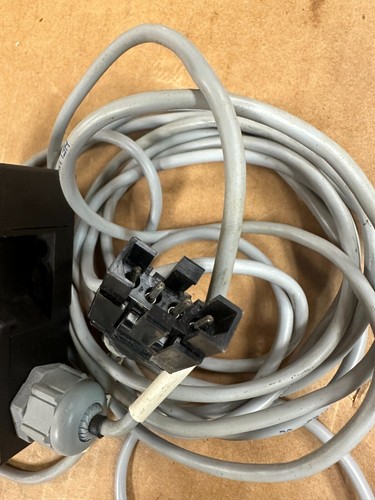 Schmersal Safety Interlock Switch - AZ 16 ZVRK-2254 - Picture 4 of 4