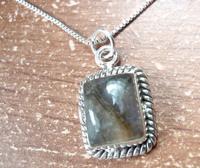 Labradorit Rechteck mit Seil Stil Akzente 925 Sterling Silber Anhänger H113x