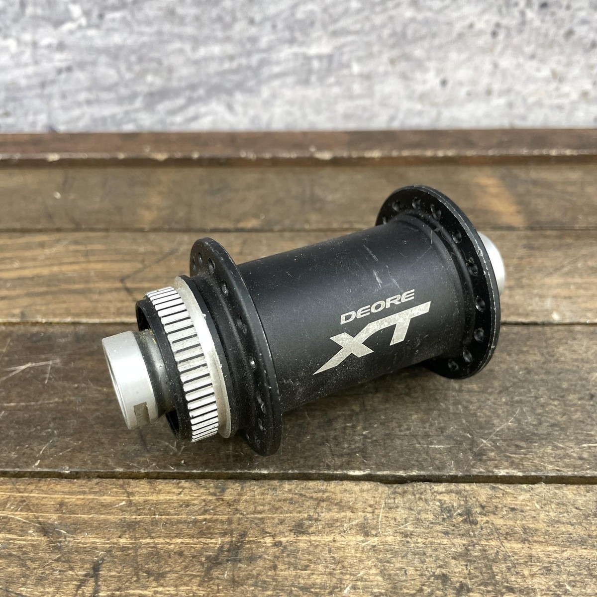 Shimano Deore XT HB-M788 Front Hub 32H 15x100mm Center Lock Disc