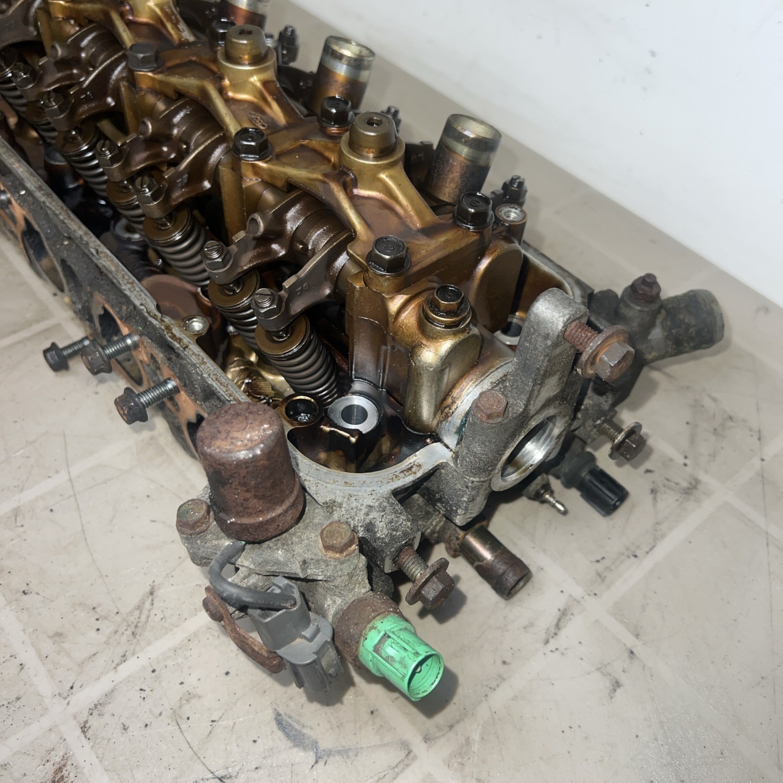 92-95 Honda Civic EX/Si D16Z6 Cylinder Head Used Assembly VTEC SOHC 