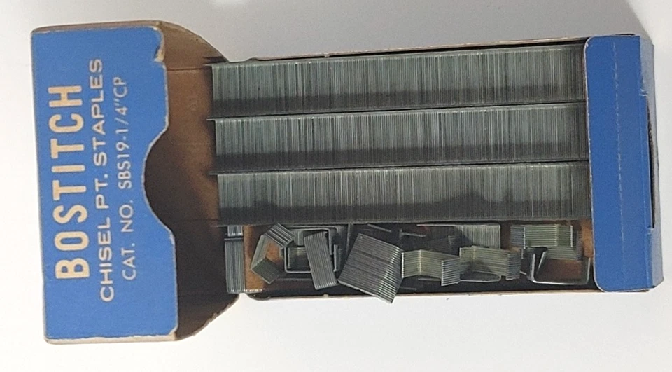 Grapas vintage Bostitch adjuntas y cinceles CAJAS ABIERTAS LEER Foto 2 de 4