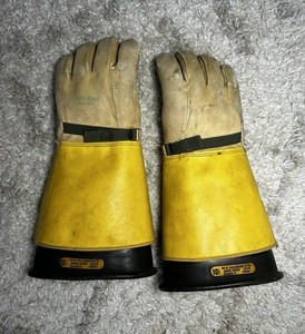 Vintage Honeywell Salisbury & Co. High Voltage Safety Gloves Size 10.5 Class 2