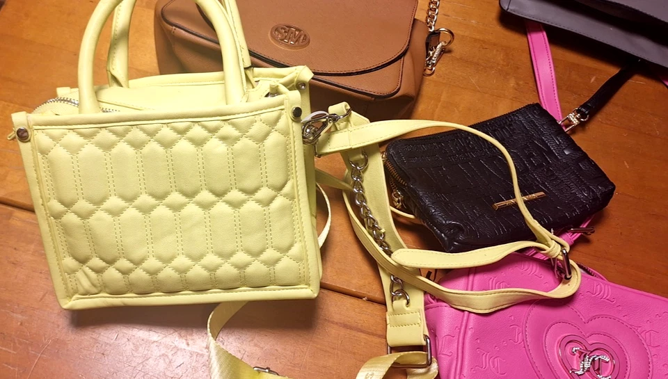 6 Designer Handbags – Steve Madden, Juicy Couture, and More – Crossbody & Should - Image 4 of 4