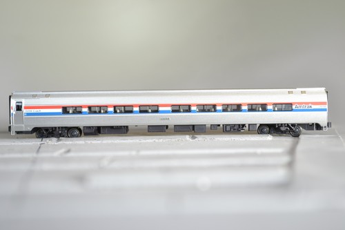 88099 ESCALA N KATO AMTRAK AMFLEET COACH | Condition: Used