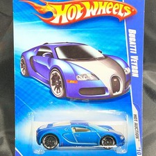 Hot Wheels 2010 HW Hot Auction Satin Blue Bugatti Veyron Diecast Car #2/10 Mint