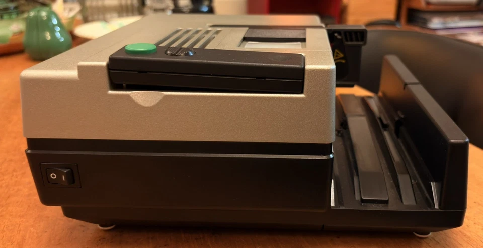 Leica Pradovit P150 Slide Projector HektorP2 85mm f/2.8 Lens–Excellent Condition - Image 2 of 4