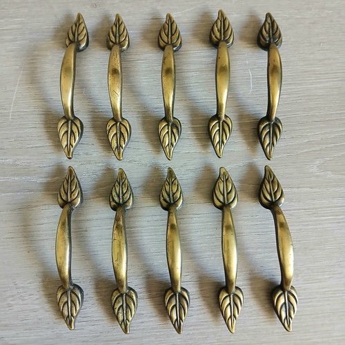 Lot 10 Drawer Pulls French Provincial Leaf Design Antique Brass Finish 3β Center