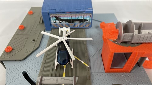 Matchbox Mission Headquarters Expanding Airbase Rotating Radar Attached - Picture 8 of 9
