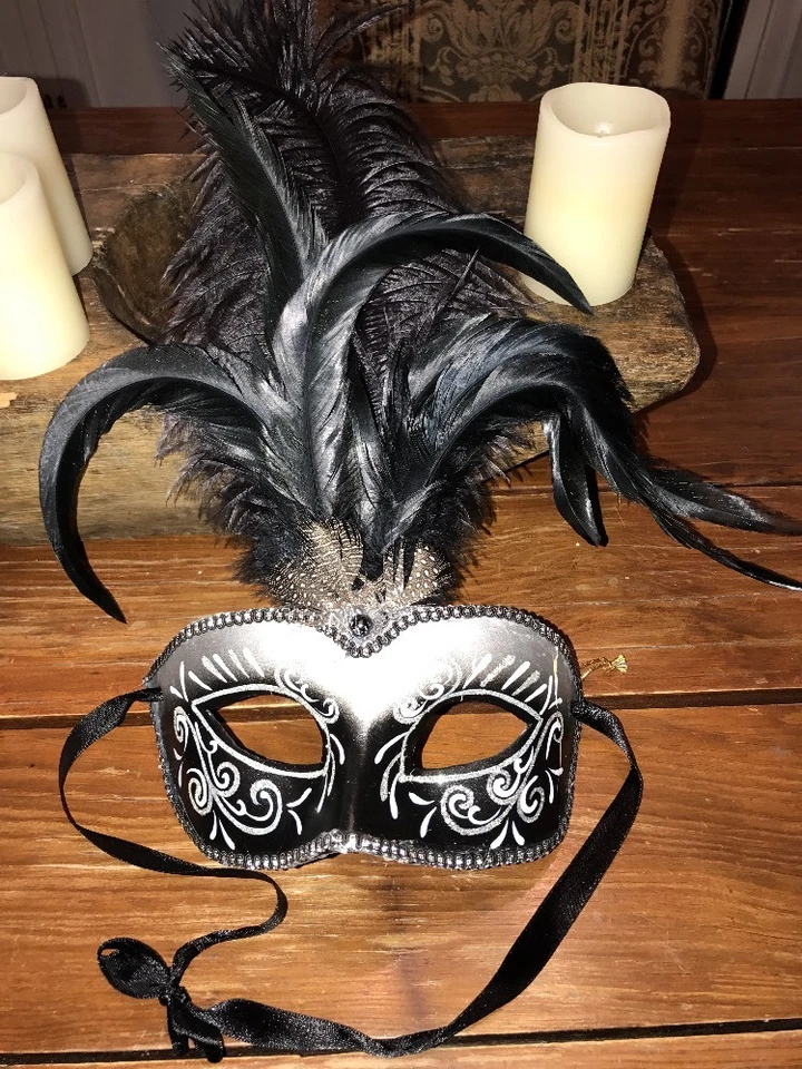Máscara de máscara feita à mão pena preta/prata bola de mardi gras ITÁLIA Veneza - Imagem 3 de 4