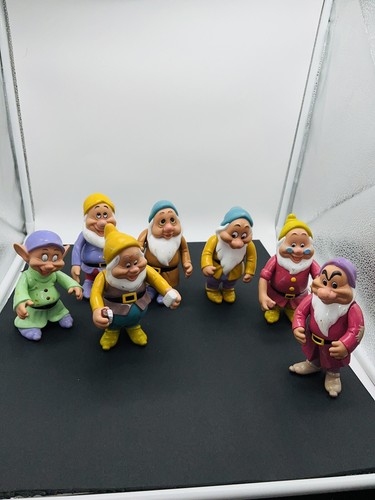 VTG 1992 Disney Snow White & The Seven Dwarfs 6” Vinyl Rubber Dwarfs - Picture 2 of 18
