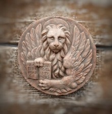 Bassorilievo leone di San Marco pace moeca , in terracotta  appendere 15cm circa