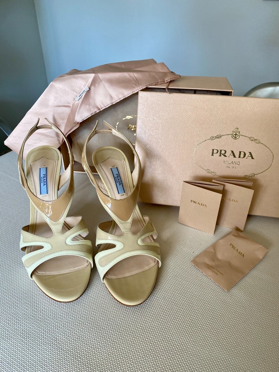 靴 PRADA Leather Heels 36 1/2 Prada Heels Size 36 IT - Elegant Black Pumps