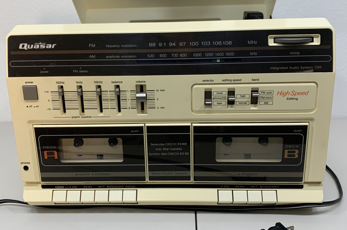 Vintage QUASAR AM/FM Radio, Turntable Dual Cassette Record Model