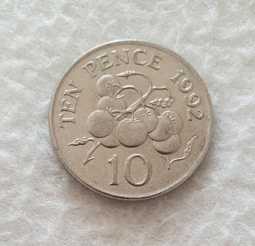 1992 Bailiwick of Guernsey £0.10 Coin Circulated in Great Condition - Picture 2 of 2