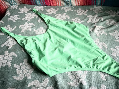 NWT Fabletics one piece Bathing Suit Large - Picture 2 of 10