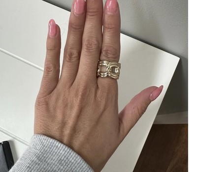 Avon Charlize Square Band Ring Size 6 Gold Tone Metal Fashion Jewelry