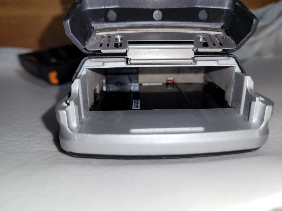 PCM-D50 LINEAR PCM RECORDER - Well Used But Tested And 100% Functional. - Image 3 of 4