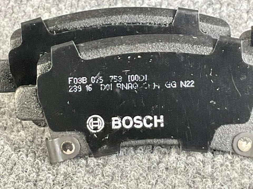 Toyota Corolla LE 2012 tracción delantera Bosch BC1210 juego de pastillas de freno de disco delanteras ajuste 🛞 Foto 3 de 4