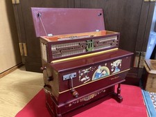  RARE ANTIQUE 1940s Spanish Hand-Cranked Toy Organ - 4 Tunes