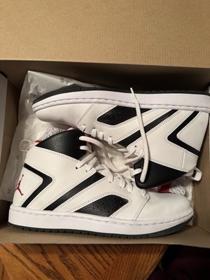 Jordan Flight Legend Men's Sneakers Size 8.5 Hardly Worn With Accessories