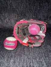 Franklin Ready to Play 9.5 Teeball Youth Glove Black  Pink RHT With Foam Ball