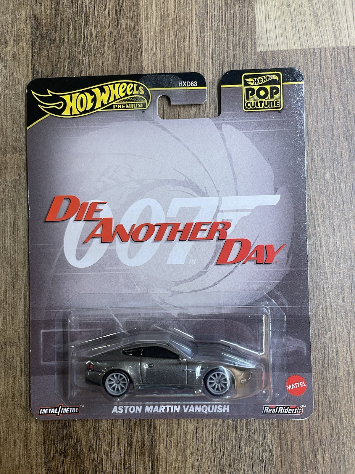 HOT WHEELS Aston Martin Vanquish Die Another Day 007 Pop Culture TH