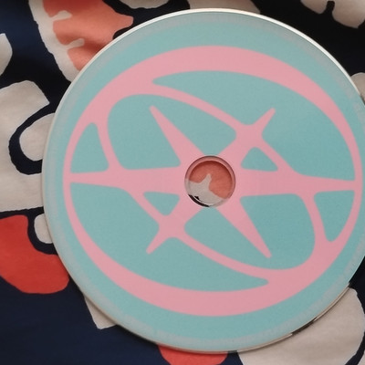 KATSEYE SIS CD HYBE x Geffen Geffen Label Pink & Blue