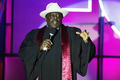 Cedric the Entertainer opens the Sunday morning session FOX 2002 S- Old Photo