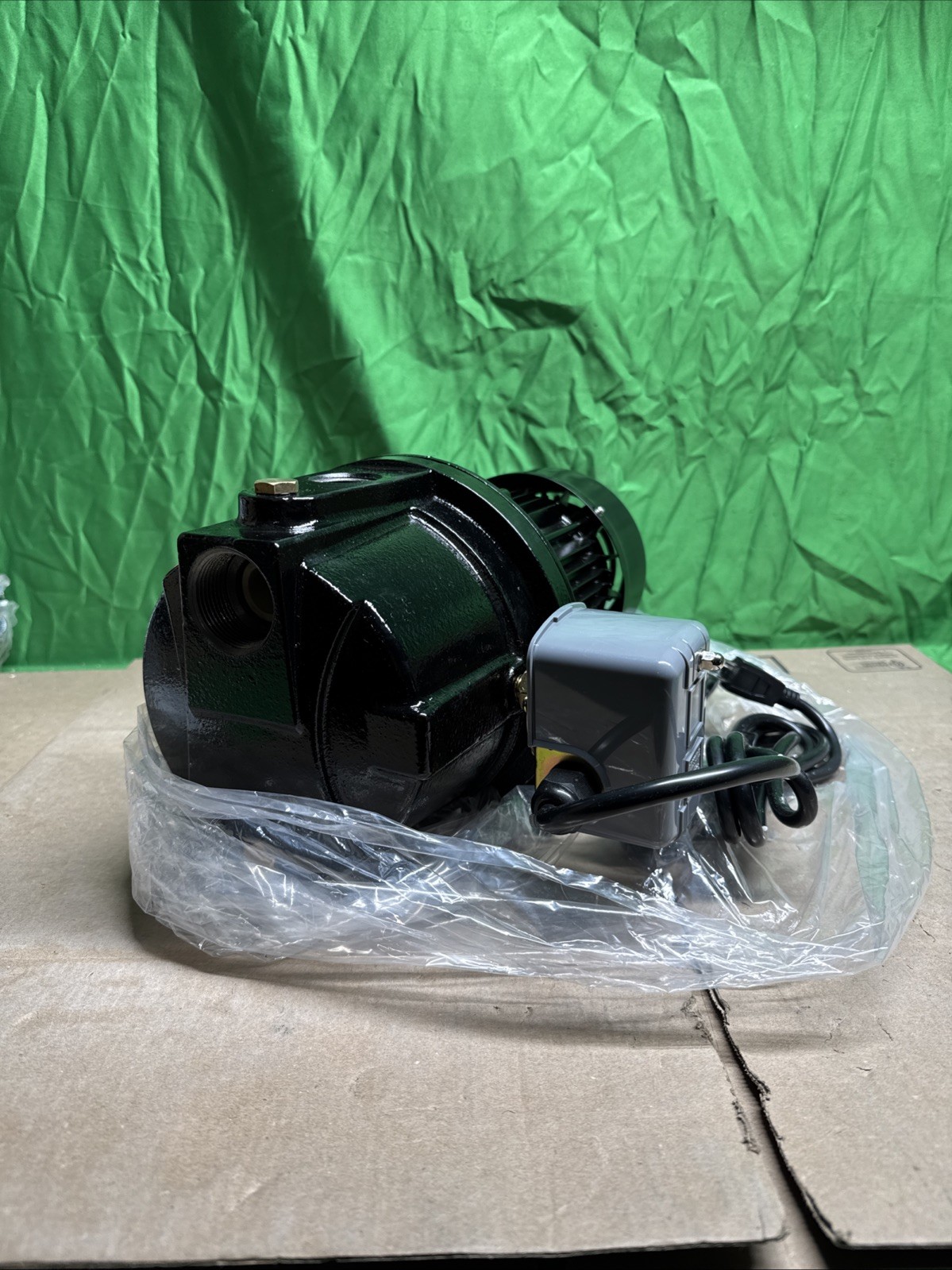 VEVOR 1HP 17.6 GPM Shallow Well Jet Water Pump Irrigation 164 FT Head Cast Iron