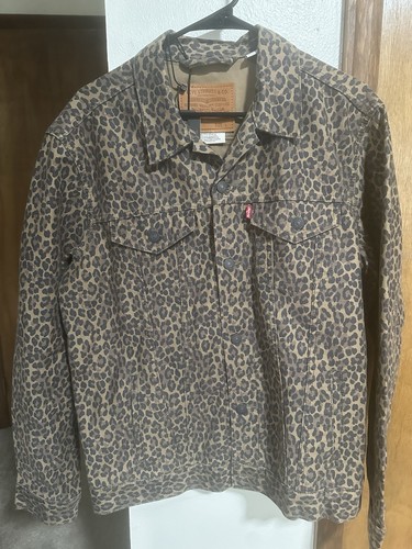 Chaqueta vintage con estampado animal de Levi’s