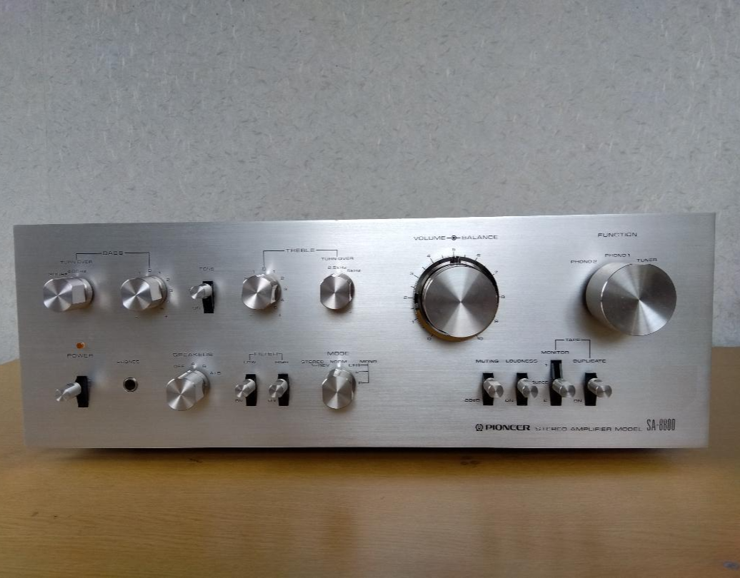 Pioneer SA-8800 ステレオアンプ Pioneer SA-8800 | Classic Receivers