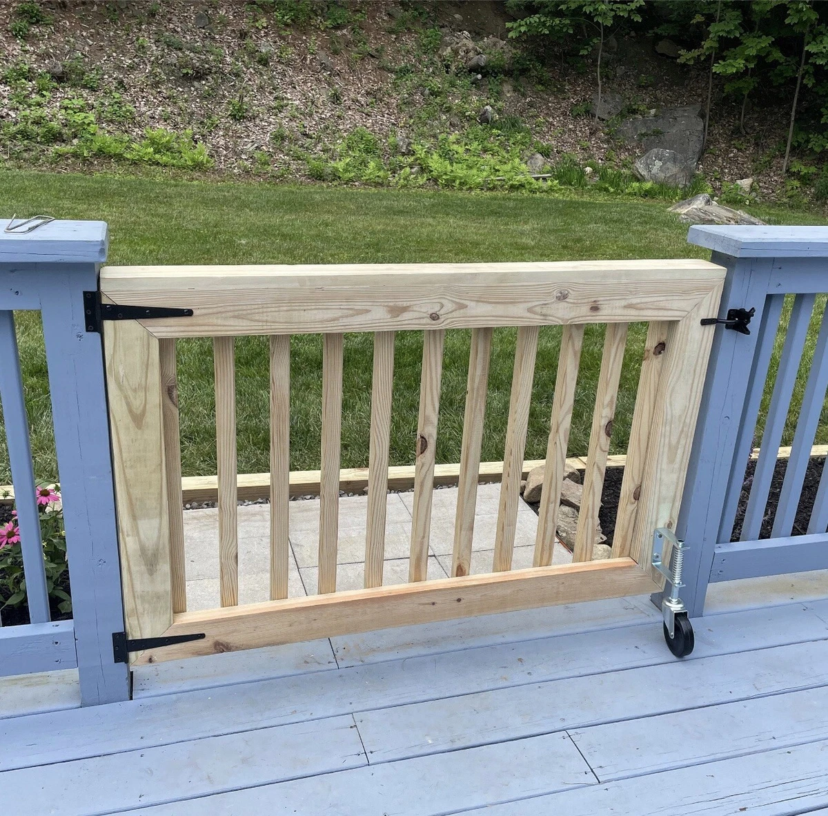 Dog gate for clearance deck