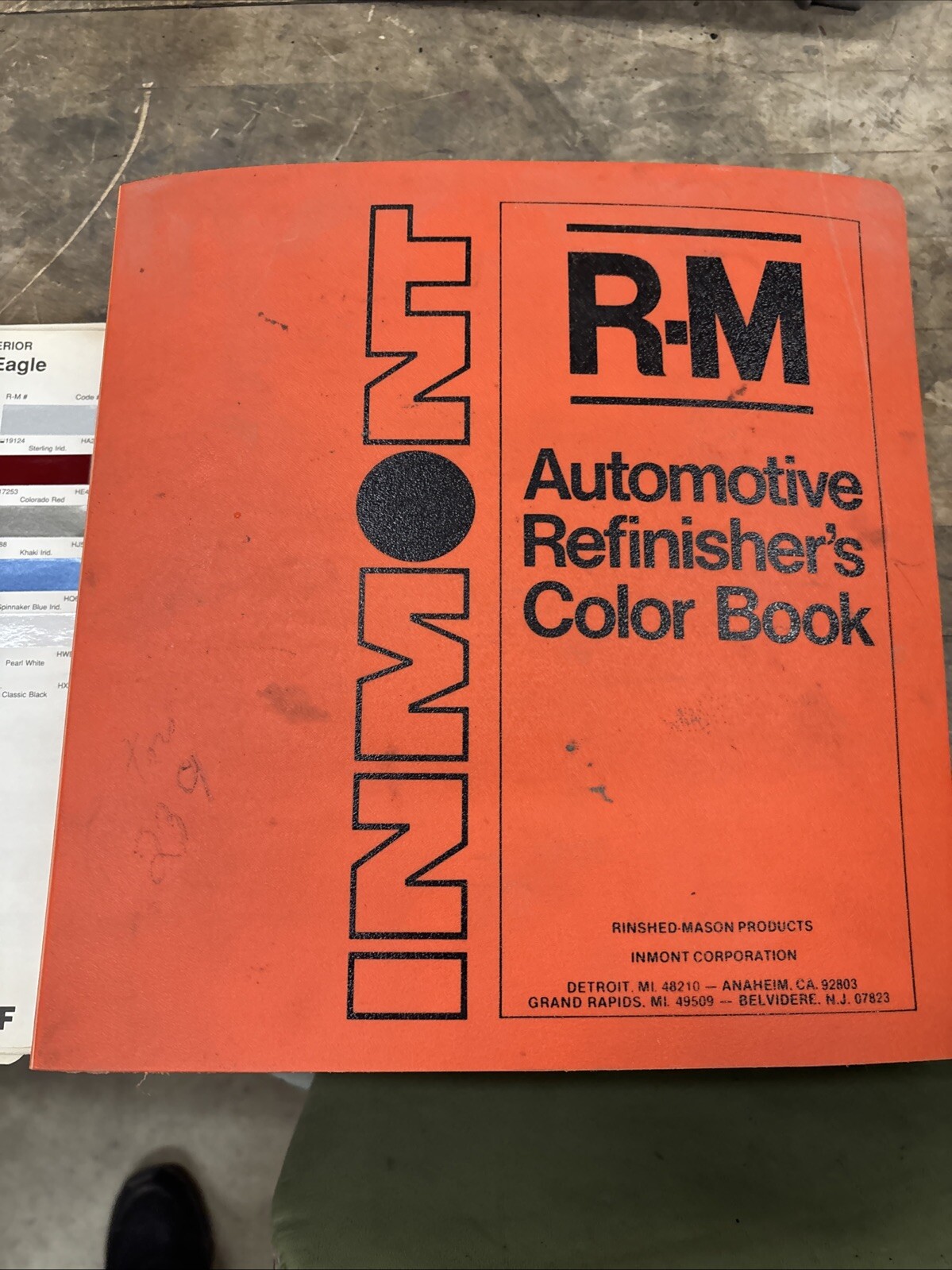 DuPont 1972 1988. R-M Automotive Paint Chip Color Code Book 2 Binders ...