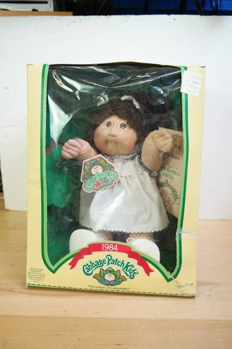 Vintage 1984 CABBAGE PATCH Kids Doll In Original Box with birth Certificate