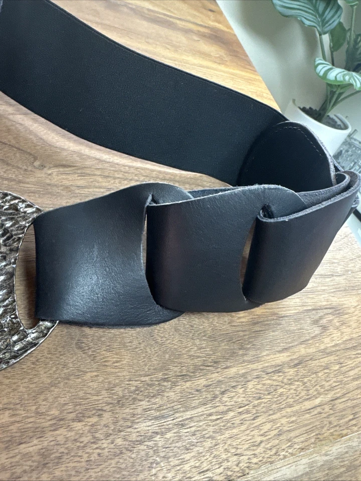 LEATHERROCK BELT Black Leather Celtic Hip Belt Womens Handcrafted USA 30” - Imagem 3 de 4