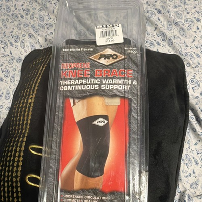 #ad PRO Neoprene Knee Brace Medium 2800 Therapeutic Warmth Compression Support Black $9.99