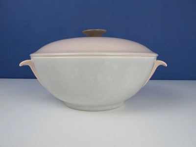 Poole Pottery Terrine Twintone Peach Bloom & Seagull (C97) Mid Century Keramik