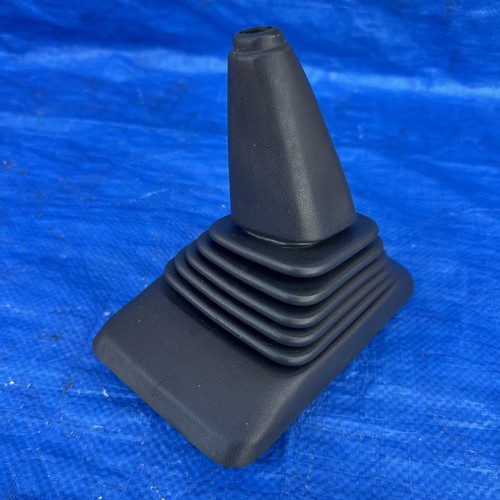 88-91 Toyota Corolla GTS Shifter Boot Manual Transmission 58808-12090 OEM