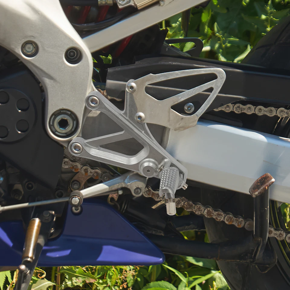 Soporte de reposapiés delanteros apto para Honda CBR600F4i 2001-2006 2005 Foto 2 de 4